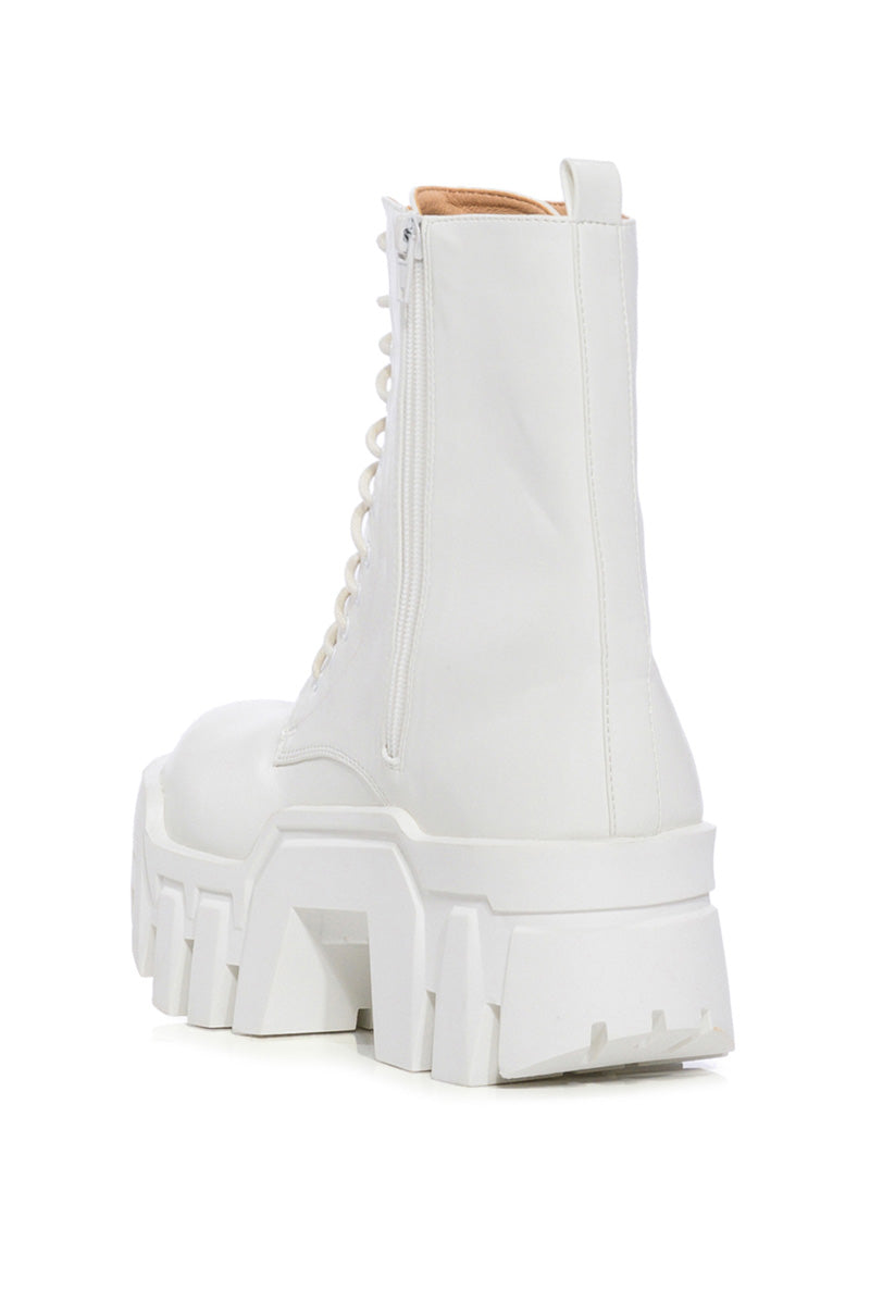 AZALEA WANG OLYMPIA WHITE CHUNKY BOOTIE